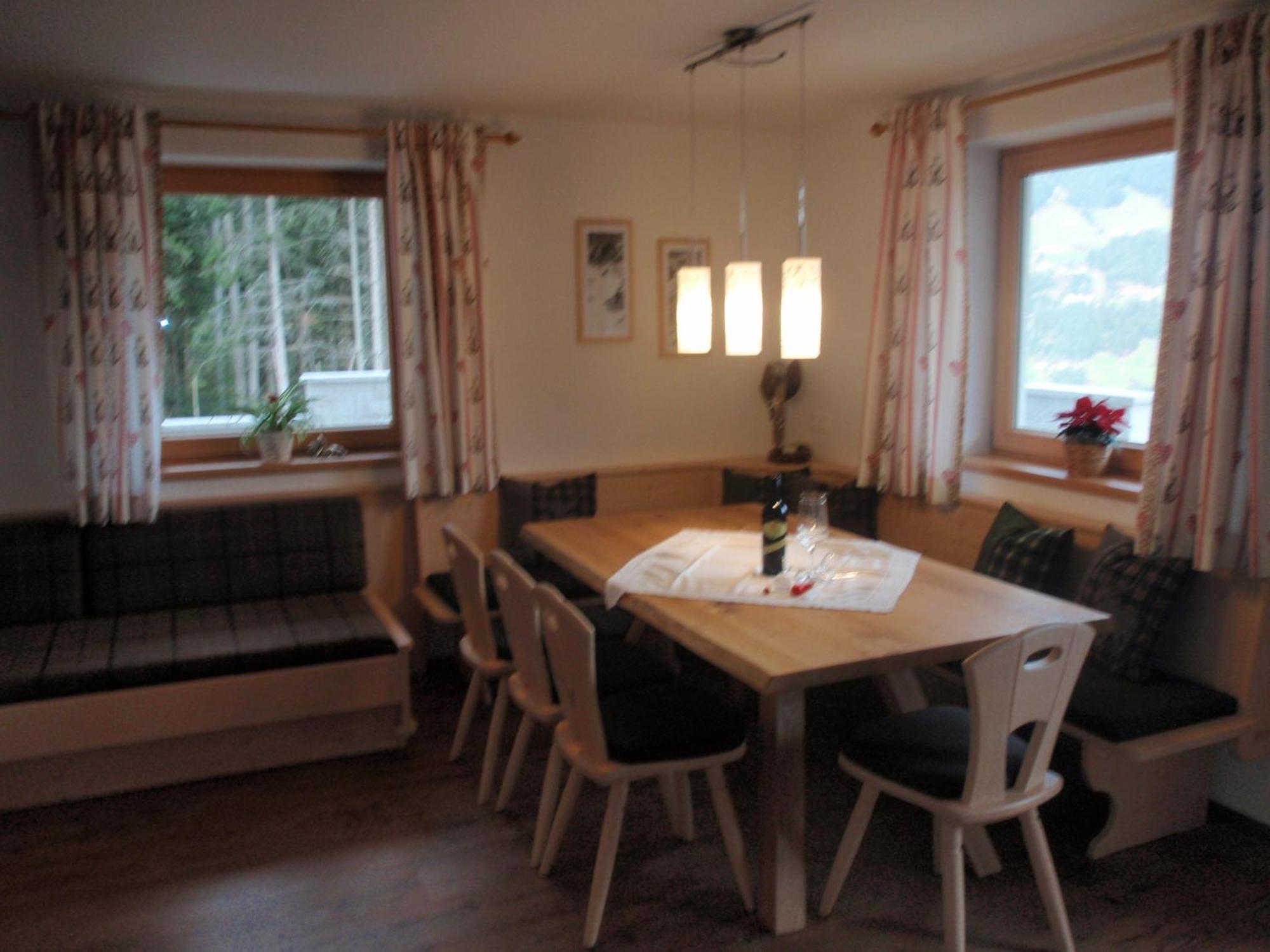 Landhaus Alpenjaeger ハインツェンベルク 部屋 写真